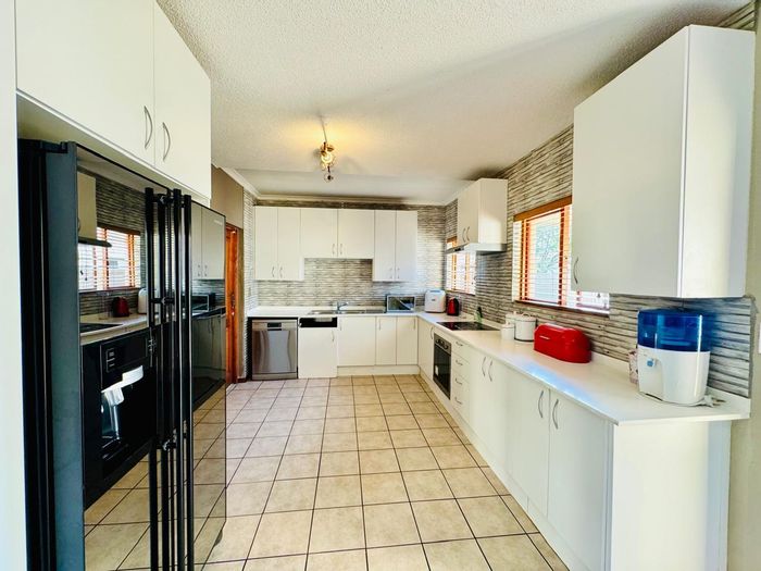 Property #ENT0277674, Townhouse for sale in Country View