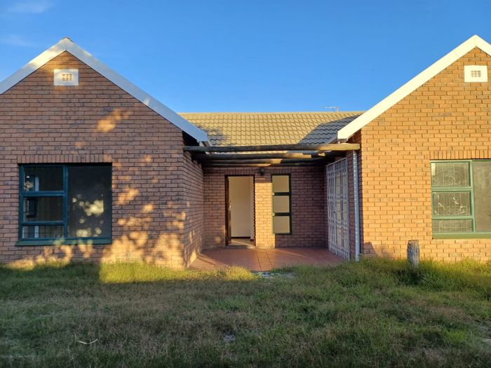 Property #ENT0277729, House for sale in Myburgh Park