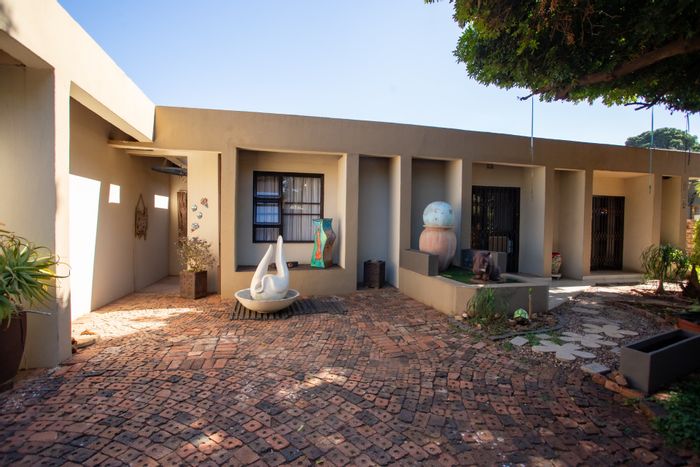 Property #ENT0278000, House for sale in Mokopane Central
