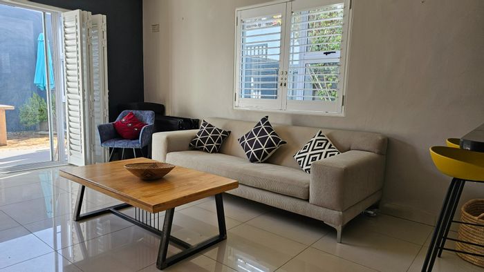 Property #ENT0278012, Apartment rental monthly in Sea Point