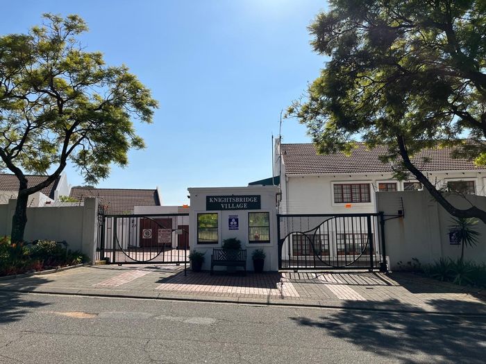 Property #ENT0278031, Townhouse for sale in Bryanston