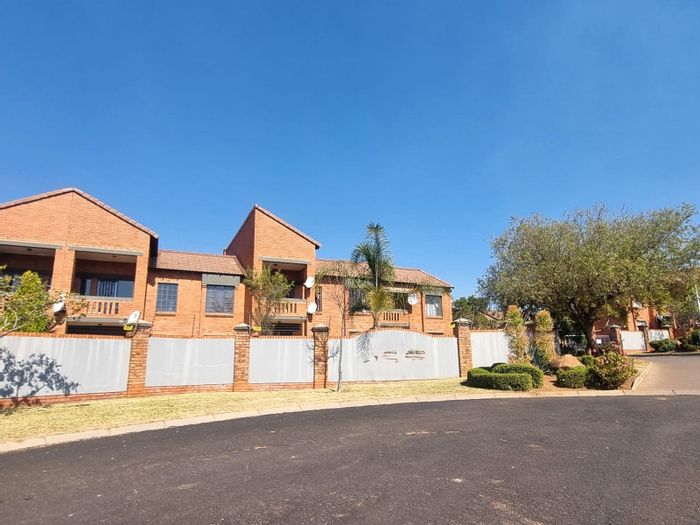 Property #ENT0278153, Apartment for sale in Mooikloof Ridge