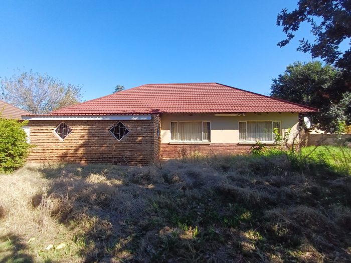 Property #ENT0278171, House for sale in Stilfontein Ext 2