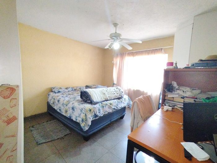 Modern Two-Bedroom Apartment in Die Hoewes with Pool, No Load Shedding, For Sale