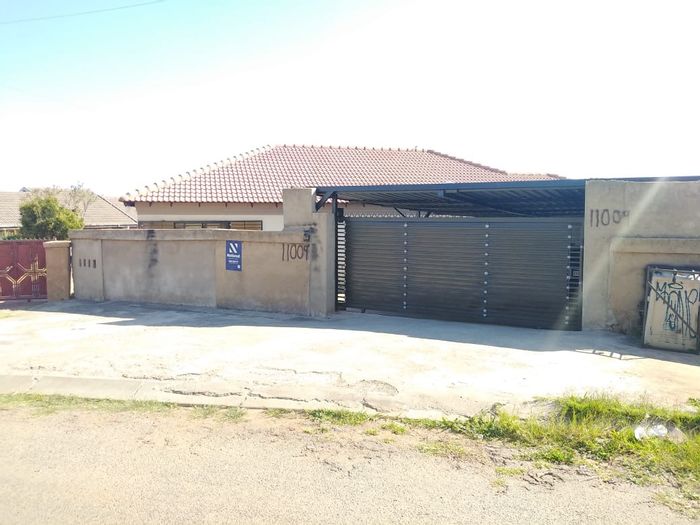 Property #ENT0278354, House for sale in Kagiso