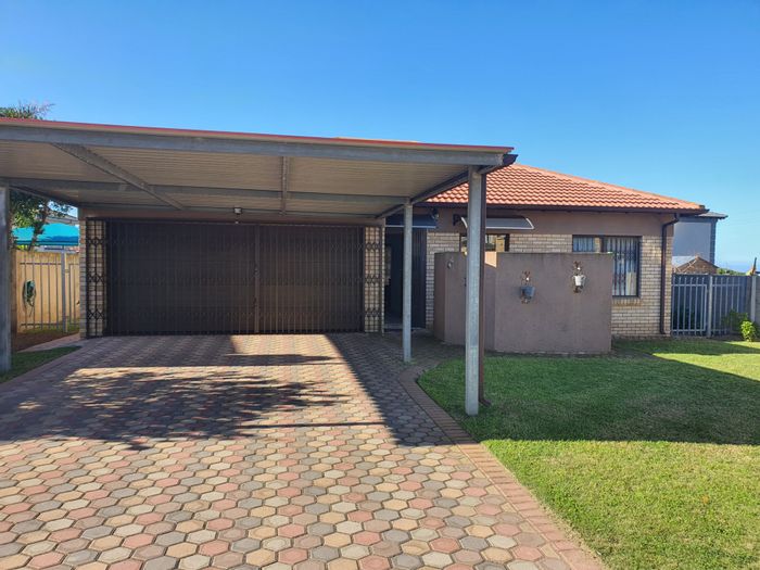 3-Bedroom House for Sale in Reebok with Braai Area and Large Outside Room.