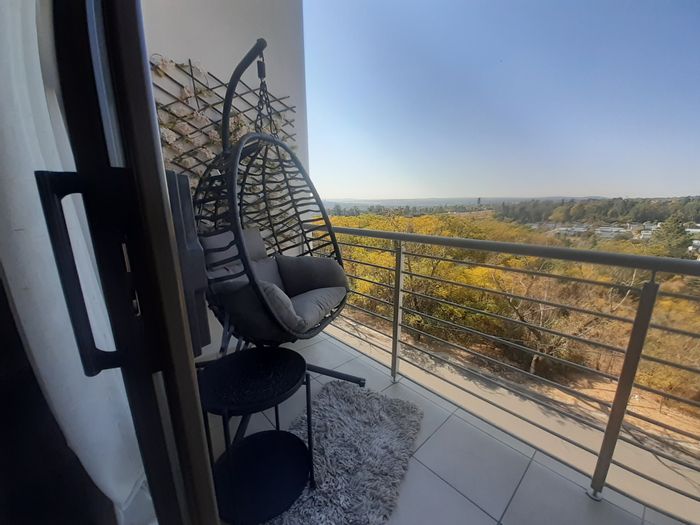 Modern 1-Bedroom Apartment in Secure Broadacres Estate with Stunning Views and Amenities!