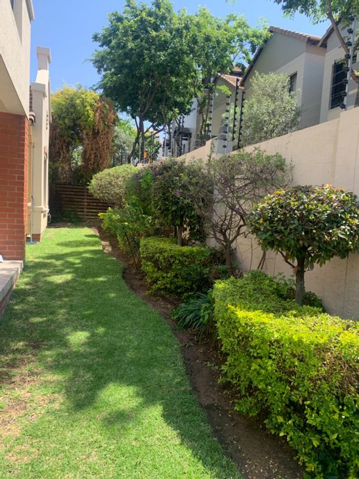 Property #ENT0278601, Townhouse rental monthly in Lonehill