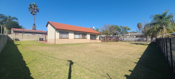 Property #ENT0278761, House for sale in Edenvale Central