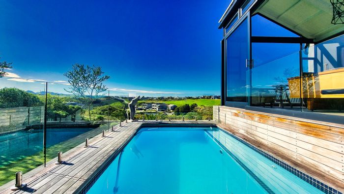 Oubaai House For Sale: 5 bedrooms, wine cellar, pool, golf course views.