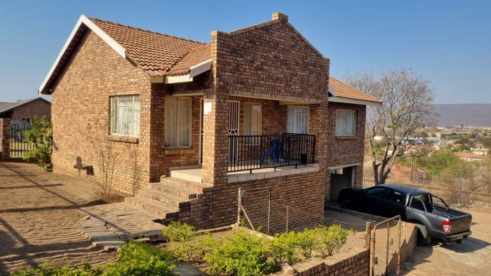 House For Sale in Burgersfort Central: 3 Bedrooms, Large Yard, Secure Estate.