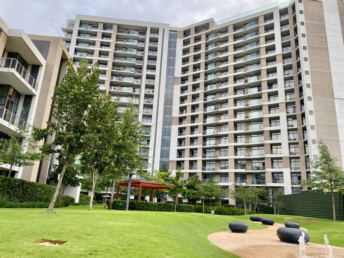 1 Bedroom Apartment For Sale in Menlyn with Rooftop Pool and Restaurant.