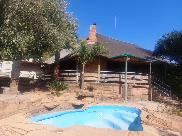 Property #ENT0279035, Guest House for sale in Elandsfontein Ah