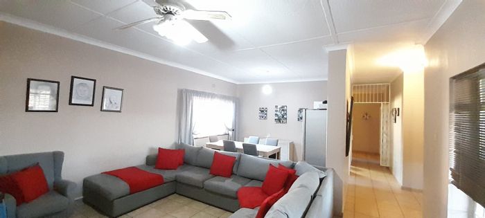 House For Sale in Carletonville Central: 3 Bedrooms, study, outdoor entertaining, secure parking.
