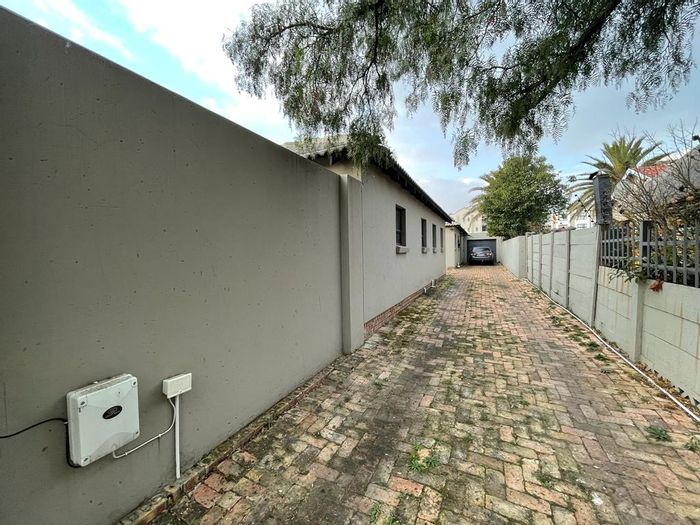 Property #ENT0279105, Townhouse for sale in Secunda Central