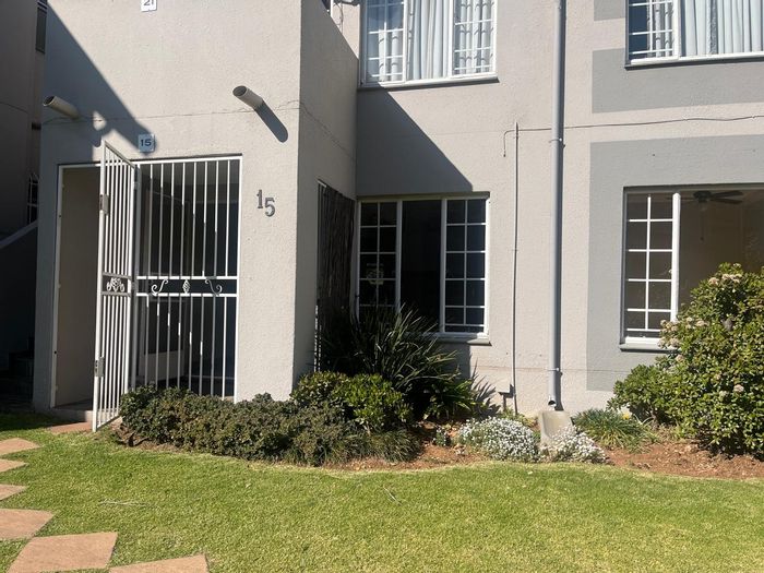 Property #ENT0279202, Townhouse for sale in Edenvale Central