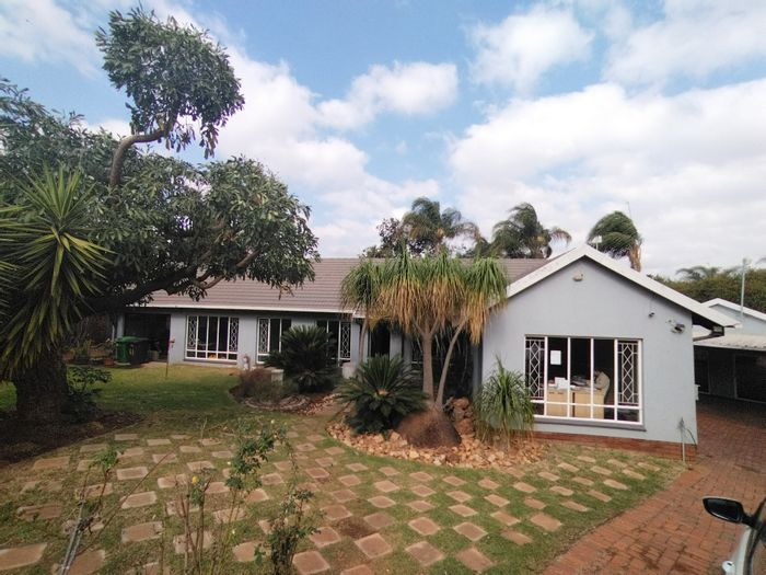 House For Sale in Rietvallei Park: 3 Beds, Borehole, Aircon, CCTV, Near Shops