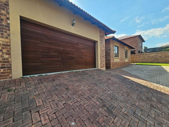 House for Sale in Lydenburg Central: Spacious interiors, security estate, double garage, built-in braai.