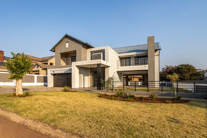 Modern 4-Bedroom House for Sale in Garsfontein with Private Game Reserve Access