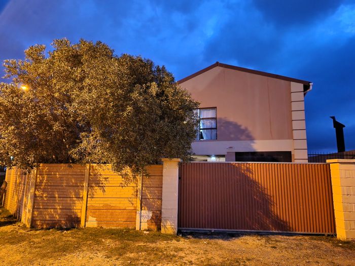 Property #ENT0281026, House sold in Gordons Bay Central