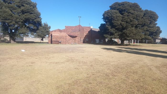 Property #ENT0281313, Guest House for sale in Benoni Ah