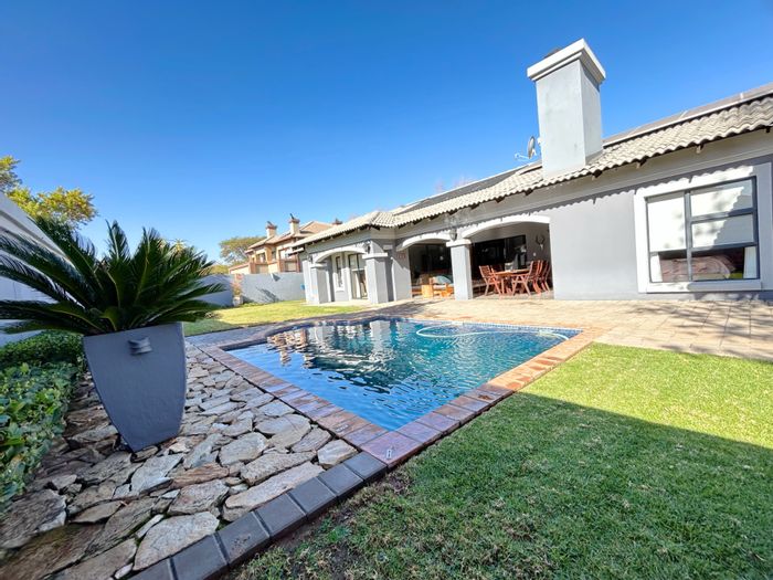 Property #ENT0281426, House for sale in Six Fountains Residential Estate
