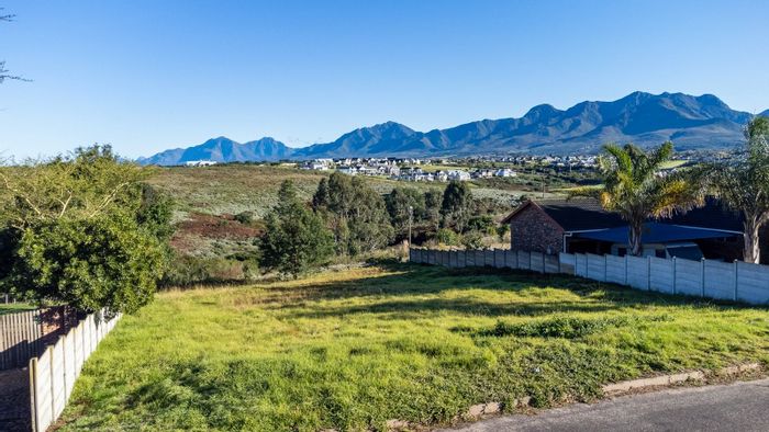 Vacant Land For Sale in Rooi Rivier Rif with Stunning Mountain Views!