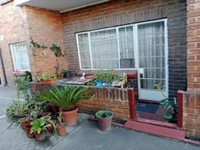 Property #ENT0281784, Townhouse for sale in Lambton
