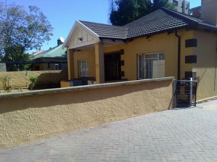 Property #ENT0282070, House for sale in Yeoville