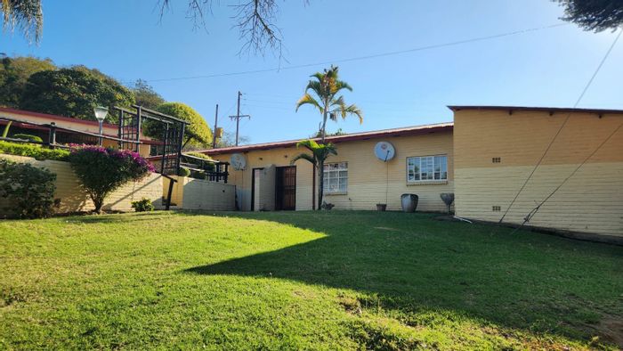 Farm for Sale in Nelspruit Rural: Income-generating dwellings, pool, expansive gardens.