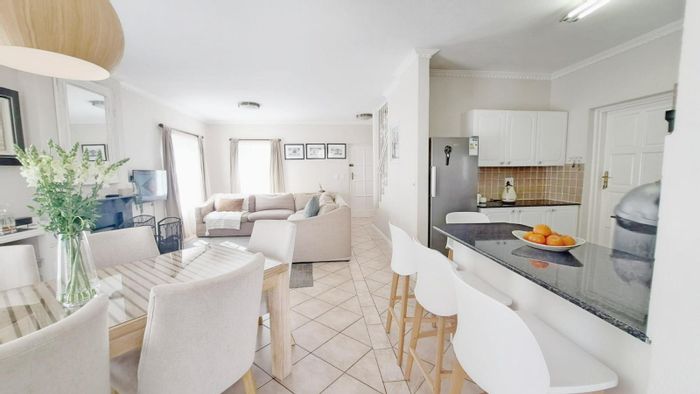 For Sale: Townhouse in Sterrewag with 3 bedrooms, private garden, and 24-hour security.