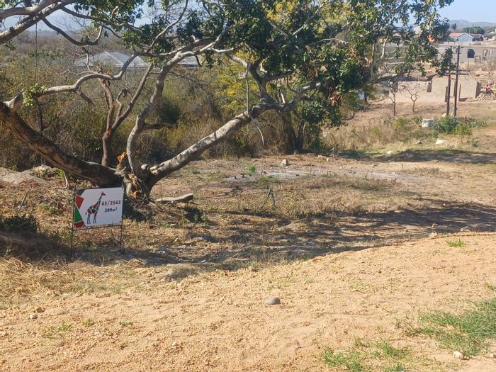 Kamagugu House For Sale: Customizable home near amenities and Kruger Park access.