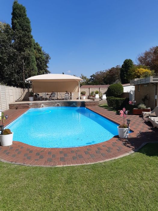 Spacious Sasolburg Central Home with Pool, Flatlet, and Ample Parking For Sale!