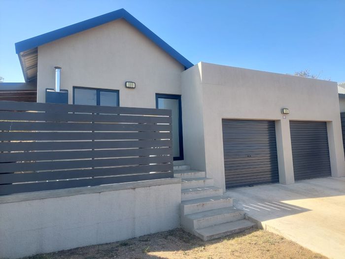 Secure Pet-Friendly Home with Pool in Hoedspruit Central – For Sale!