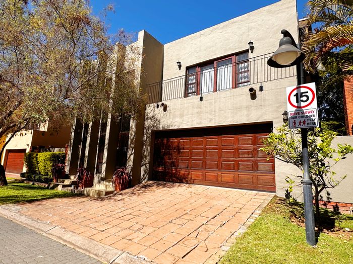 Modern 4-Bedroom Home for Sale in Die Wilgers with Private Boma and Patio