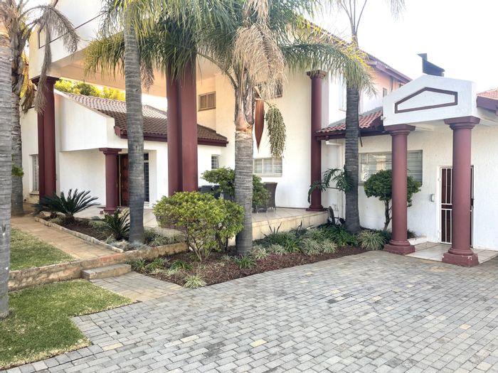 Spacious 8-Bedroom House for Sale in Waterkloof Ridge with Cottage and Amenities!