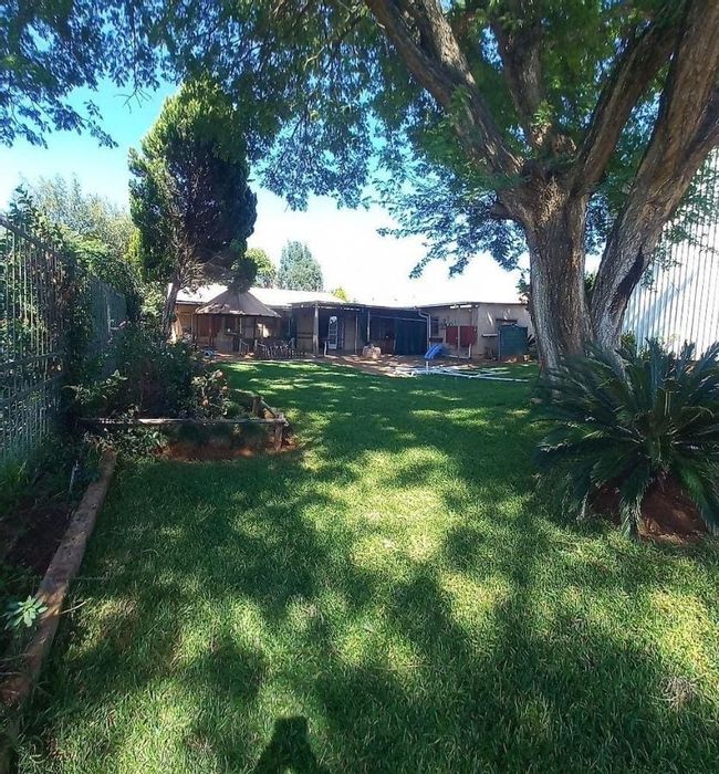 Rietfontein AH Farm For Sale: Industrial space, residential home, boreholes, secure fencing.