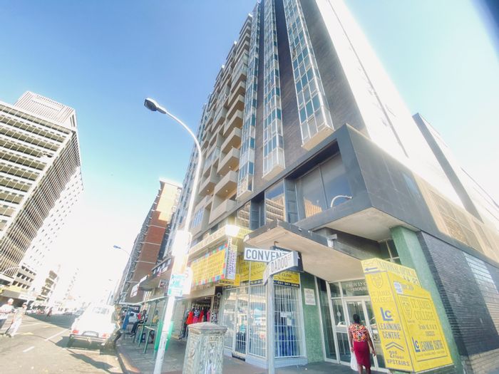 Prime Durban Central Apartment For Sale: 1 Bed, Close to Transport & Amenities!