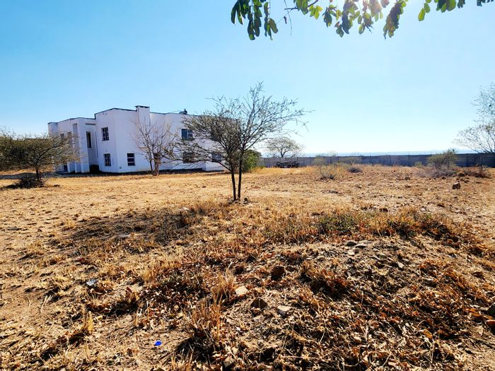 Vacant Land Residential For Sale in Bendor - 1290 m2 in secure estate.