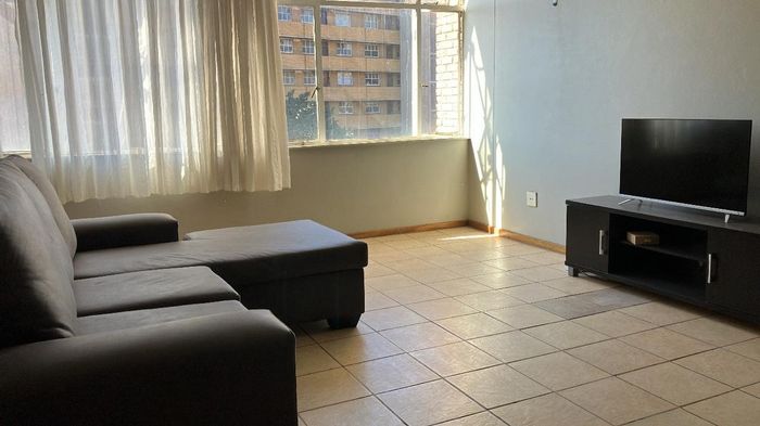 Sunnyside Apartment For Sale: 2 Bedrooms, near bus station and shopping mall.