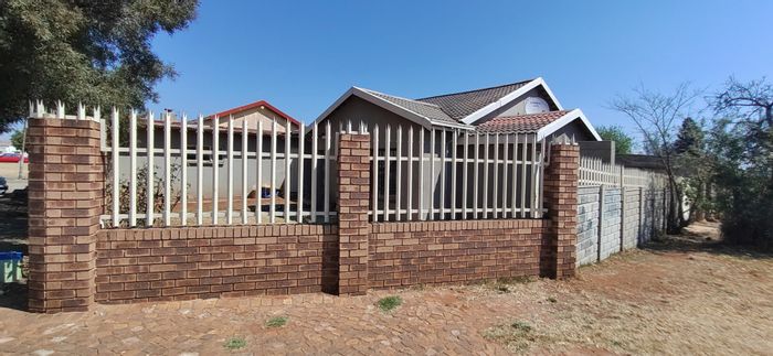 For Sale: Riverlea House with 3 Bedrooms, guest toilet, patio, and double garage.