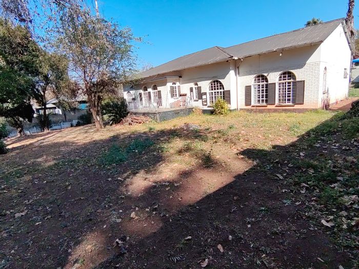 Auckland Park House For Sale: 5 bedrooms, cottage, large yard, investment potential.