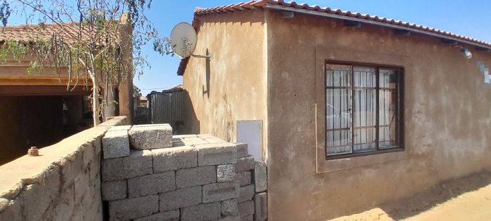 2-Bedroom House For Sale in Soshanguve South, near Rosslyn industrial hub.