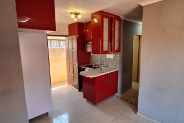 House for Sale in Soshanguve East: 3 bedrooms, garden, carport, prepaid utilities.