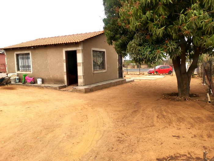 2-bedroom house in Soshanguve P for sale, ideal for business or rentals.