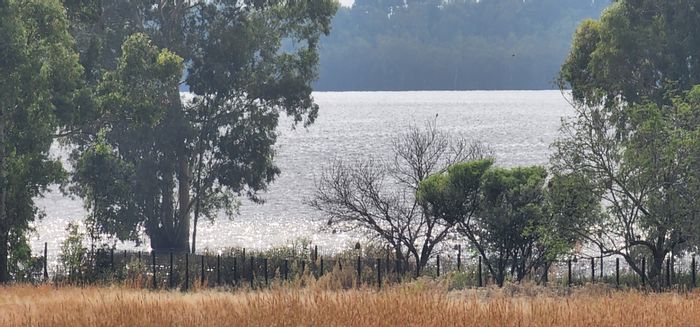 Vaal Marina Central: For Sale - 3.2 Hectare Vacant Land with Waterfront Access.