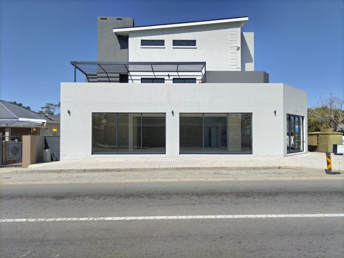 200m2 Retail Space To Rent in Bo Dorp, ideal for business growth.