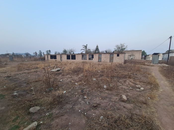 Vacant Agricultural Land for Sale in Polokwane Rural with Poultry Setup and Rooms.