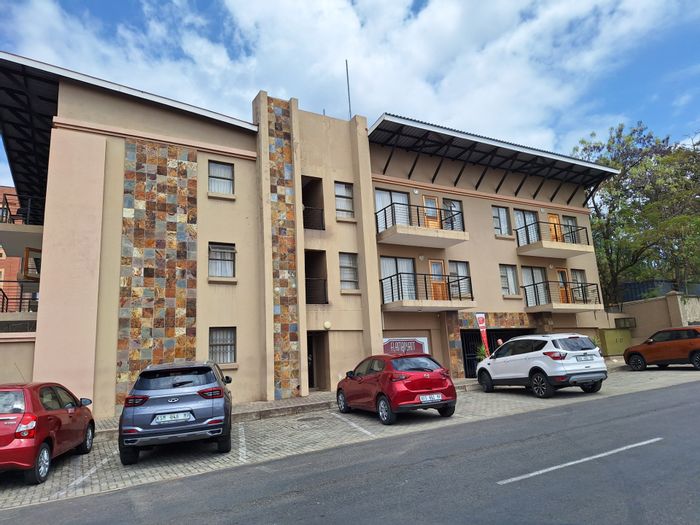 For Sale: Nelspruit Central Apartment with 135 beds, security, and student transport.