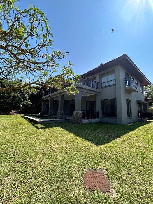 Zimbali House For Sale: 4 bedrooms, pool, study, double garage, expansive yard.